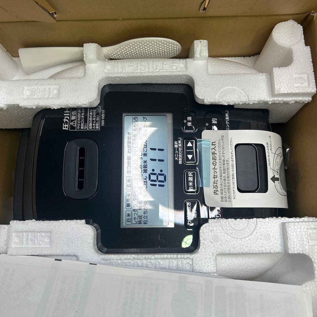 6820① 【未使用】 象印 NW-WB10-BZ 圧力IH炊飯ジャー 5.5合