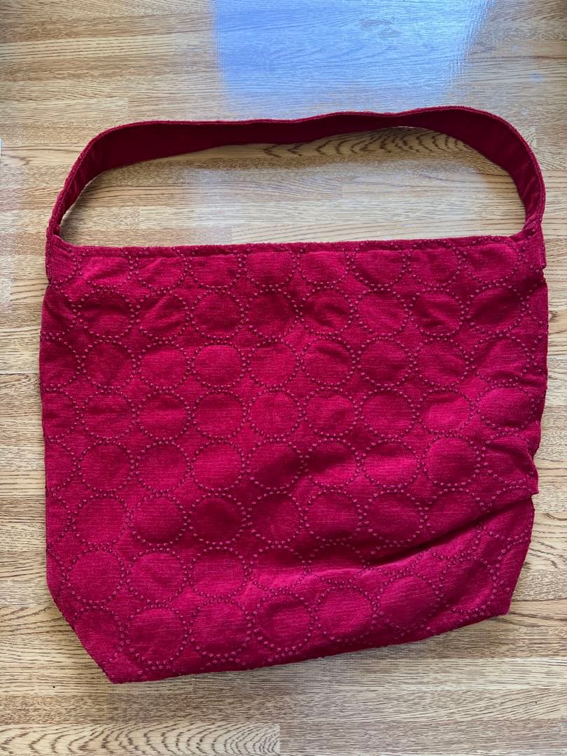 ミナペルホネン タンバリン　ボルドー　ボディバッグ大