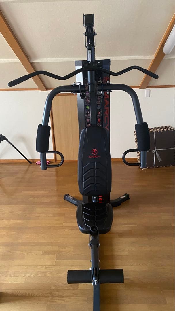MARCY トレーニングマシン 黒/赤