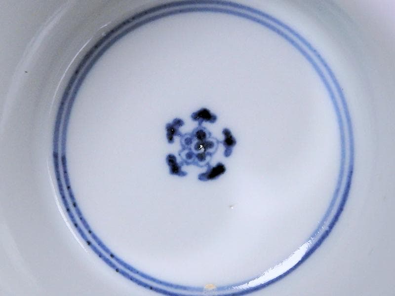 大聖寺伊万里　金襴手松竹梅に菊花四方襷紋の図　大振蕎麦猪口　E604AS-CUa