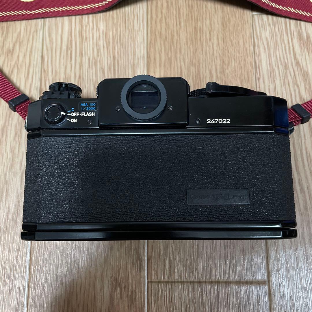 Canon F-1 前期型 本体 ＋ 35mm〜105㎜レンズ