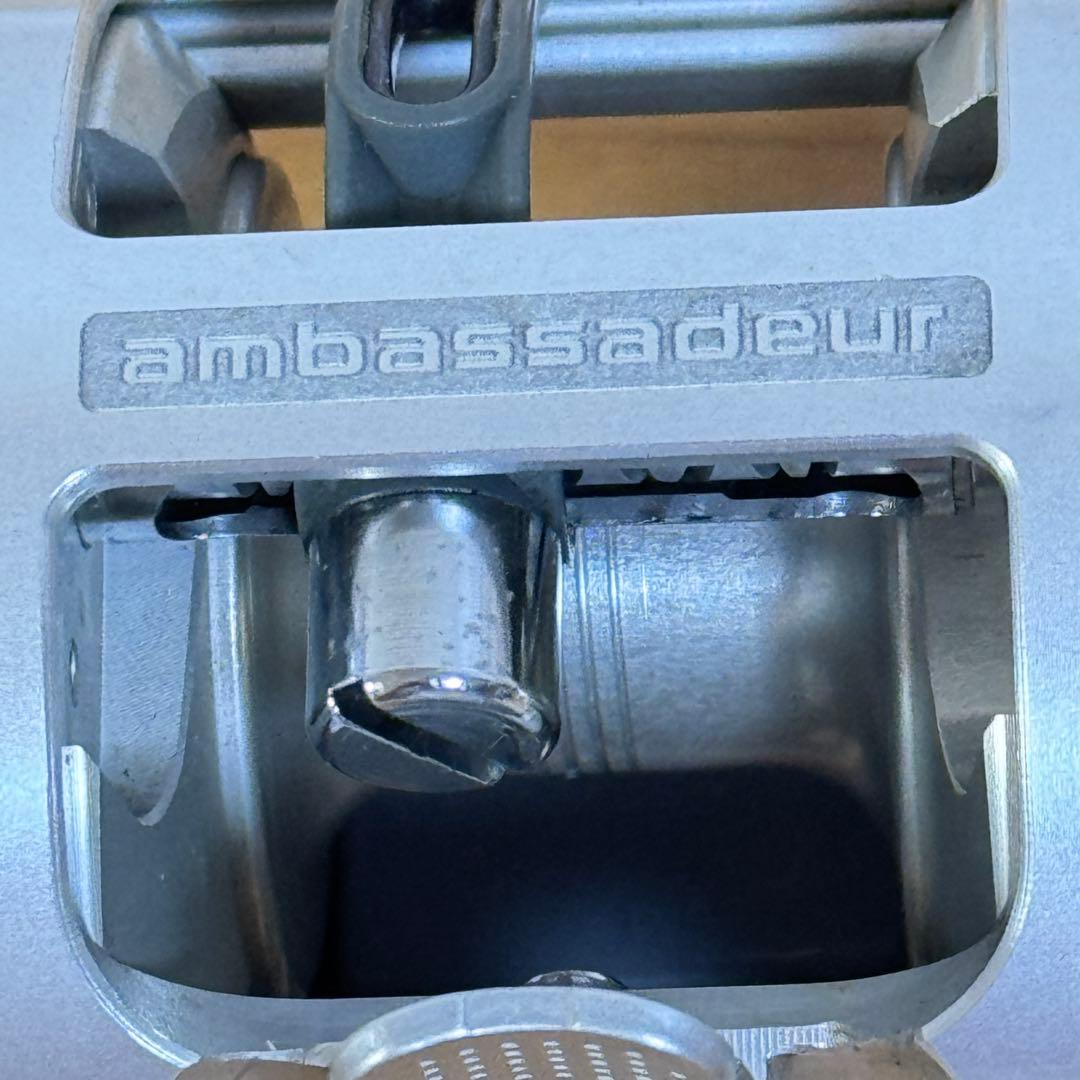 美品 アブ アンバサダー モラム SR SX3601C MAG ベイトリール