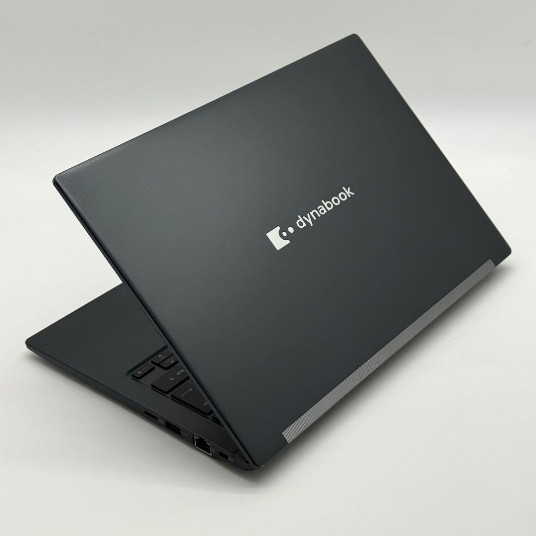 美品 dynabook 11世代i5 16GB SSD256 高速静音 875g