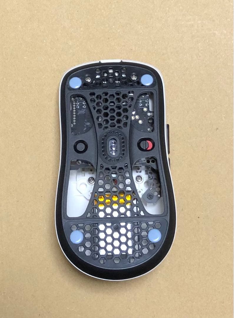 Hitscan Hyperlight white 8Kドングル付き