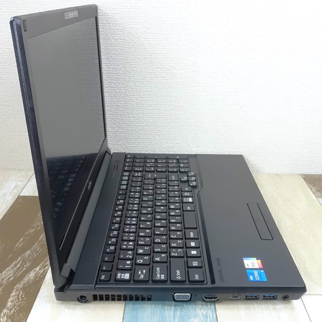 未使用に近いバリ速の２０２３年製✨１２世代ｉ５に超高速ＳＳＤ＆大容量１６Ｇメモリ