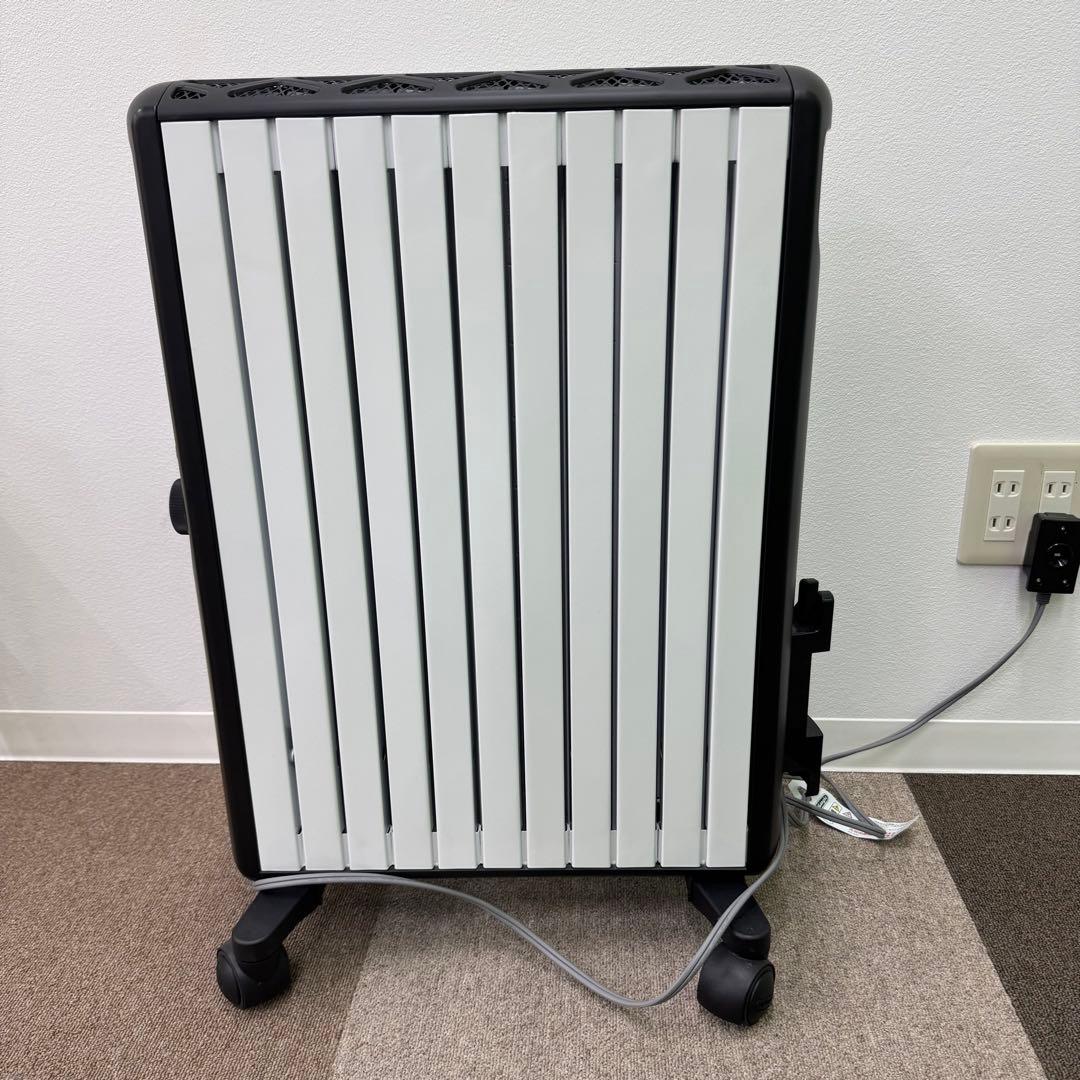 【美品】DeLonghi オイルヒーター デジタル表示mdhu15-bkデロンギ