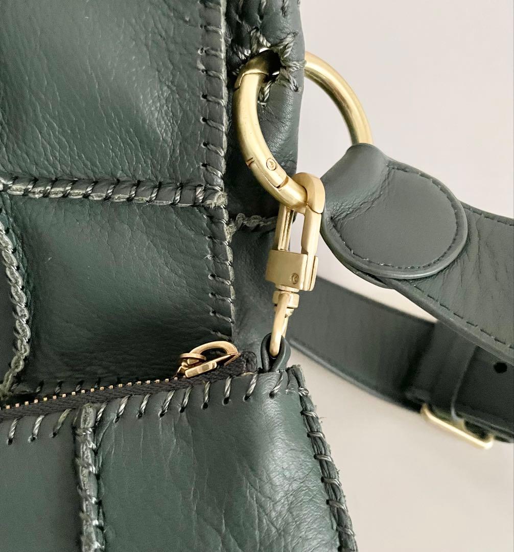 ジャマンピアッシュ ポーチ付きレザーショルダーバッグ