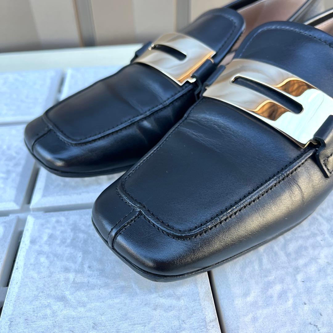 38 PELLICO ビット　ローファ　黒　フラット　ぺたんこ　24.5