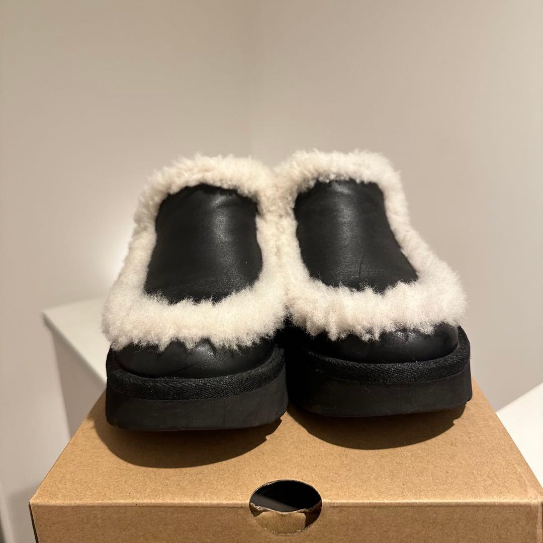 UGGエスミーレザークロッグ24cm