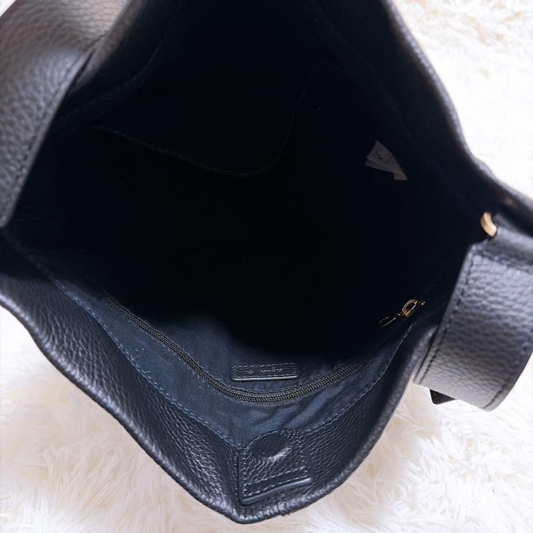 【現行】agnes b. アニエスベー ワンショルダーバッグ シボ革 メタルロゴ