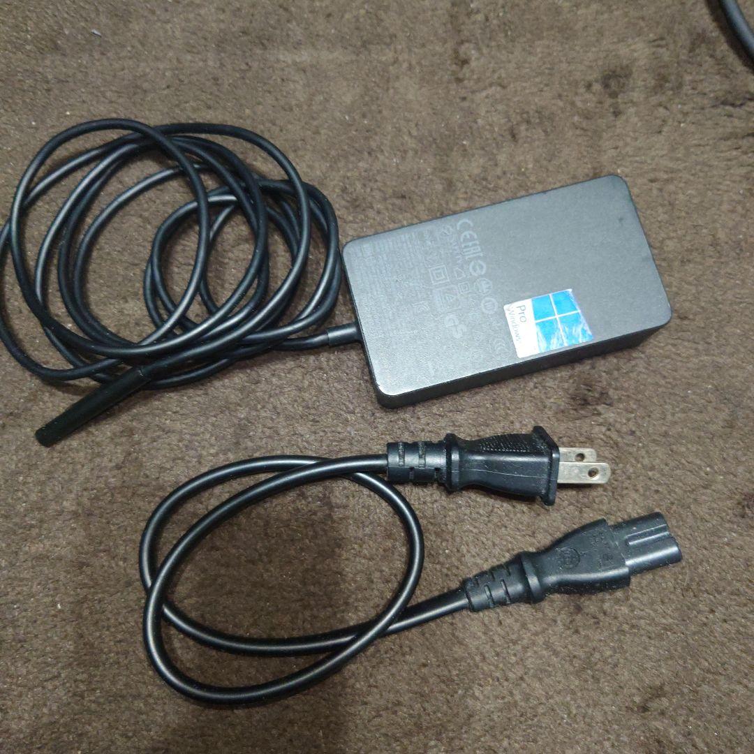 Surface Pro (第5世代) i7 8GBメモリ 256GB SSD