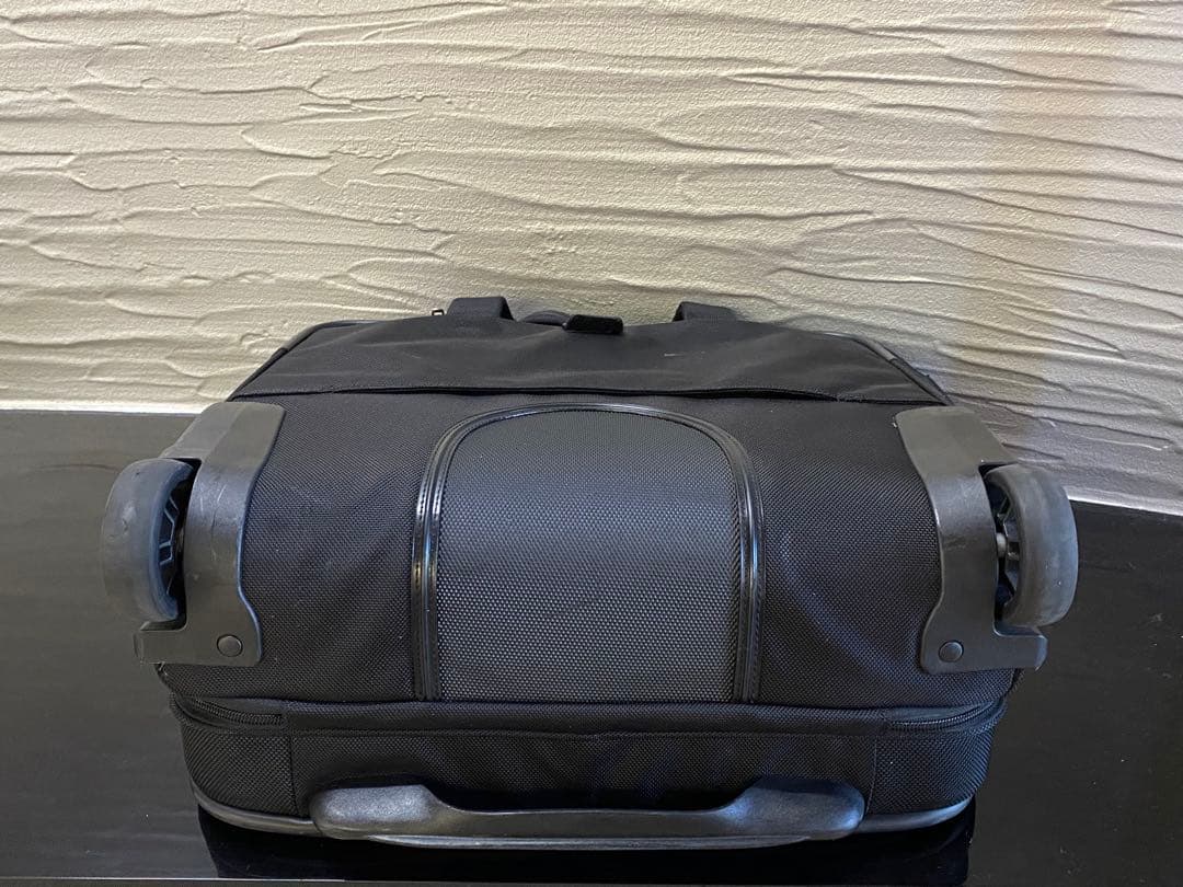 「出張も通勤も、これ1つでスマートに。」