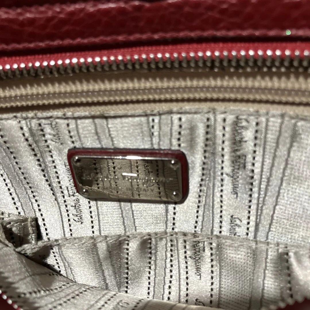 【フェラガモ・ソフィア】ガンチーニツーウェイ 深めの赤✨美品✨突撃セール開催♡