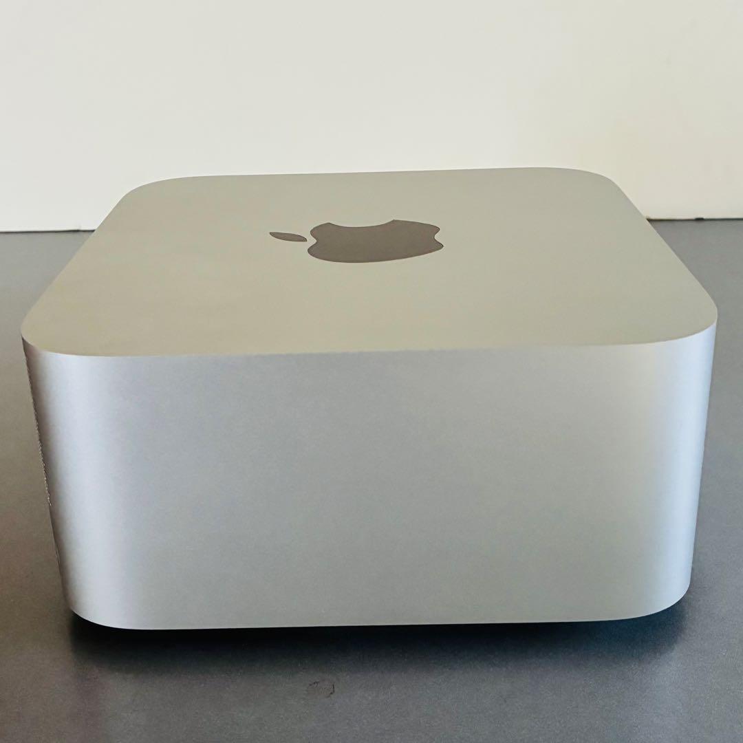 Apple Mac Studio M1 Max 64GBメモリ、1TB SSD