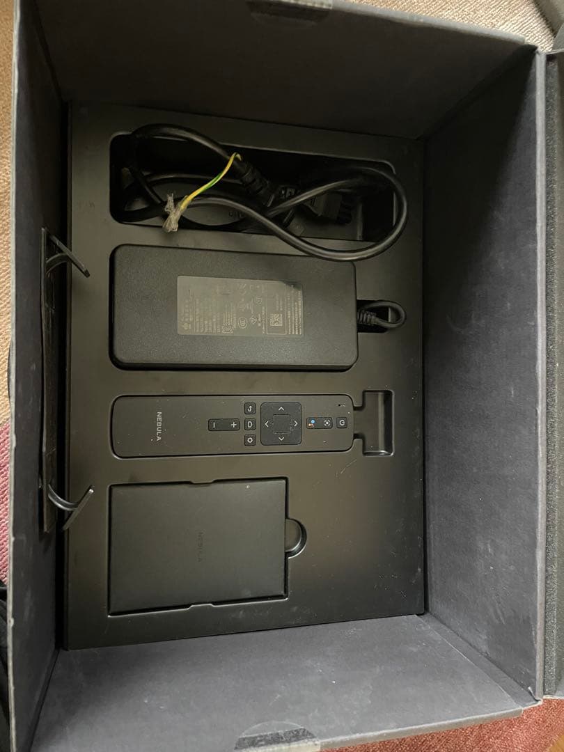 ANKER NEBULA Cosmos プロジェクター 本体