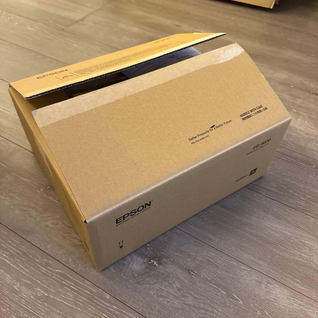 Epson EB-W06 プロジェクター本体