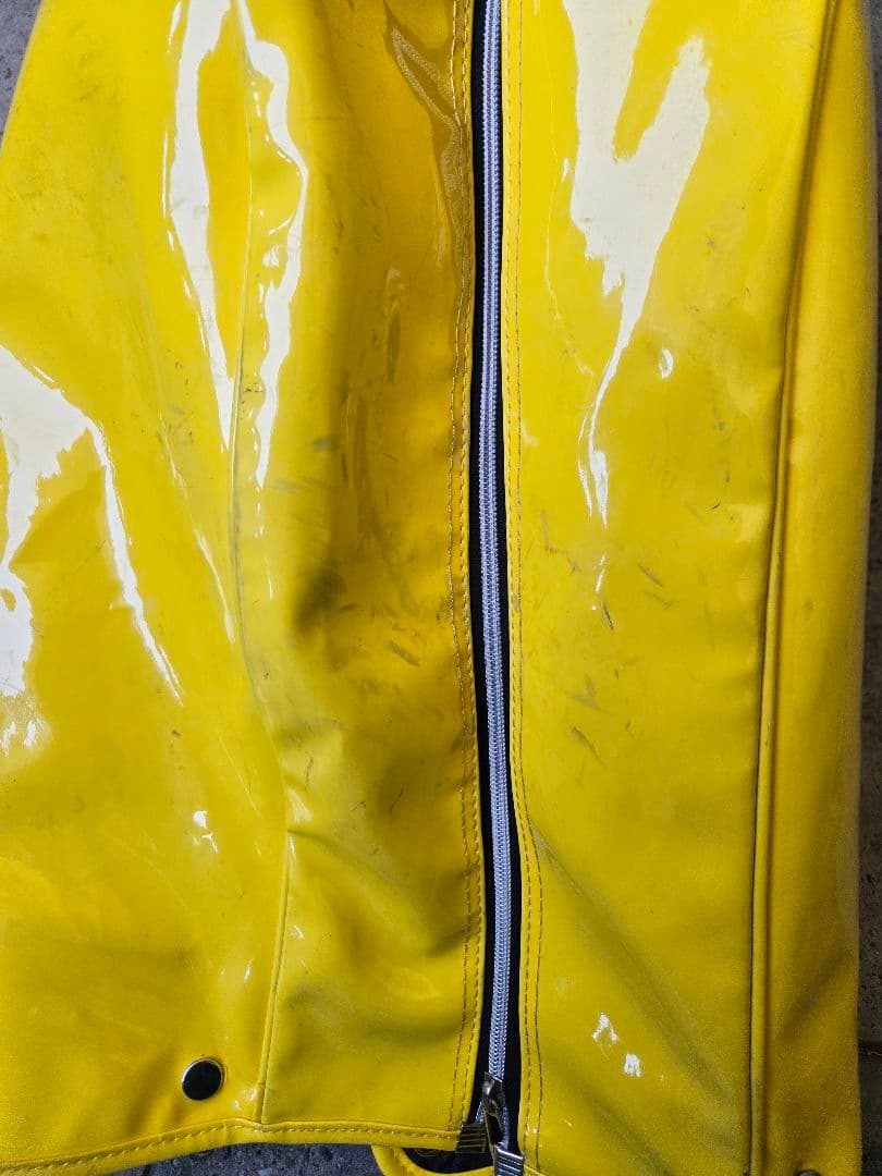 Callaway　キャロウェイ　キャディバッグ　エナメル素材　イエロー