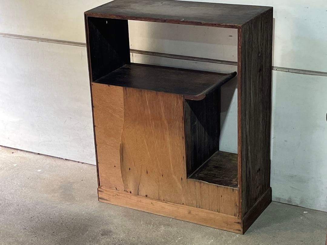 n*u様 アンティーク小ぶりな水屋箪笥 木製茶棚 飾り棚