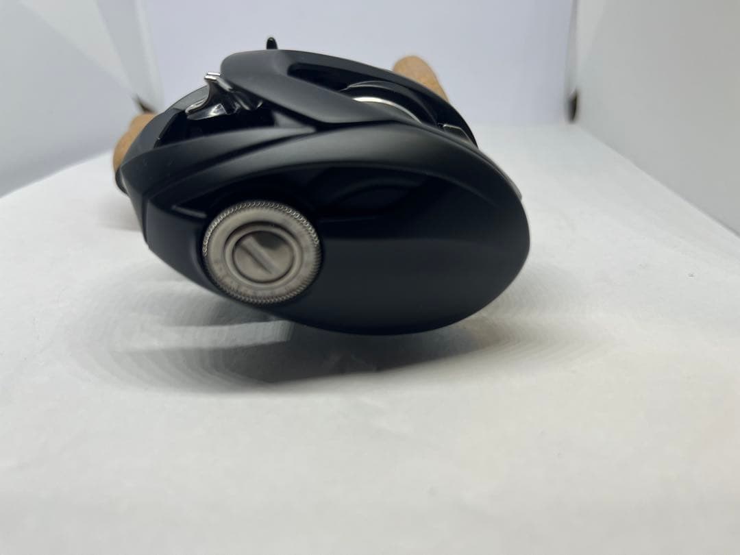 【新品未使用】SLPワークス ベイトリール22TR SV TW105H-SLPW