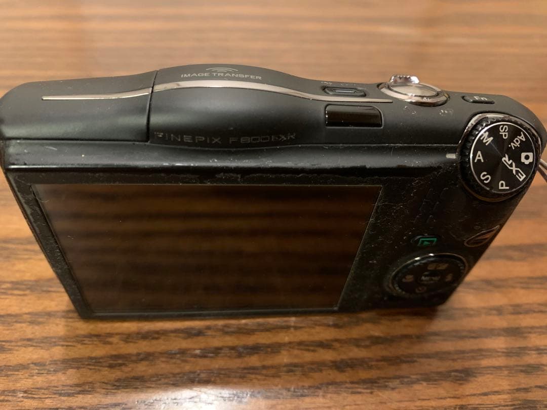 FUJIFILM FinePix F800EXR コンデジ　ジャンク品