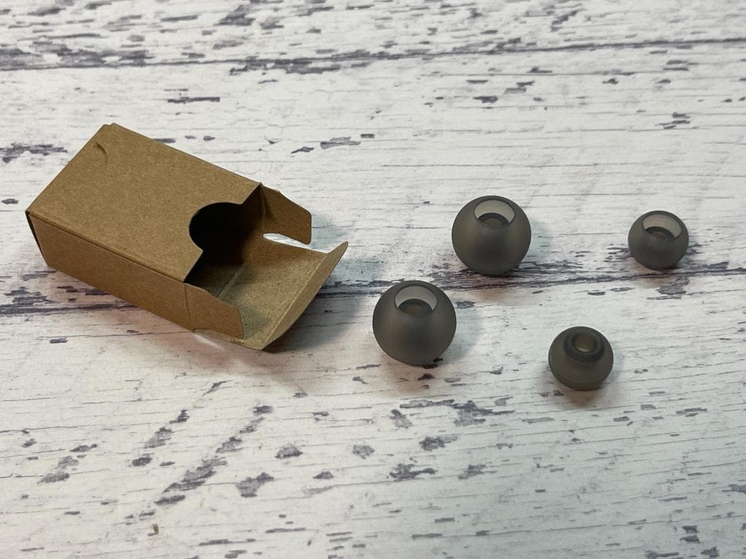 美品 nwm DOTS MBE002GA グリーン