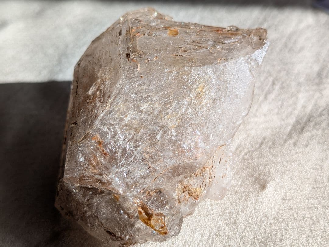 タイランド チャイヤプー厶 産 エレスチャルクォーツ