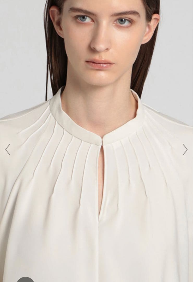 はるしゅん様今期theory luxeボリューム袖とろみブラウス白38