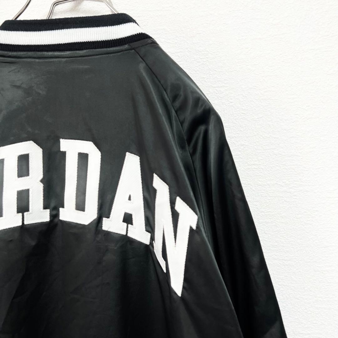 【カッズー】ナイキ ジョーダン✨️サテンジャケット　スタジャン　刺繍ロゴ