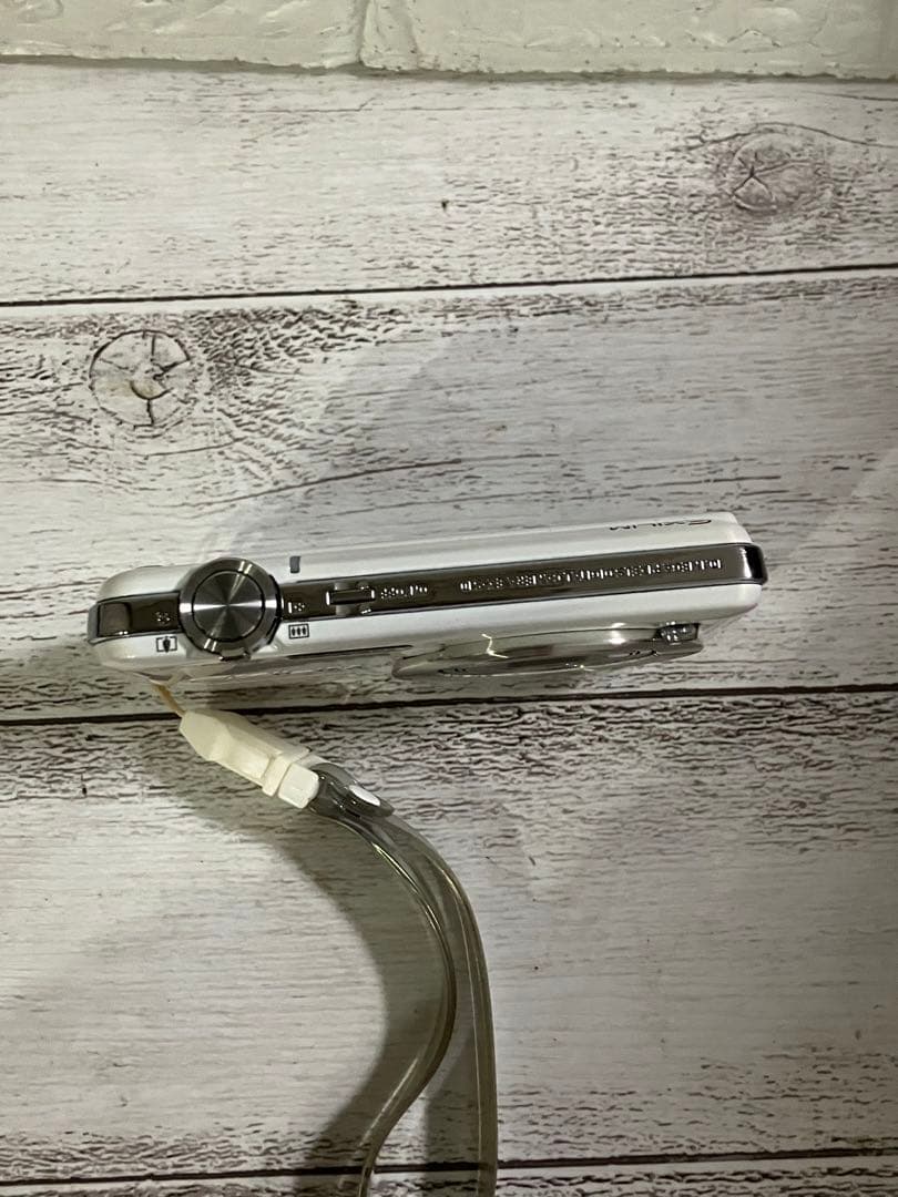 CASIO EXILIM ホワイト コンパクトデジタルカメラ