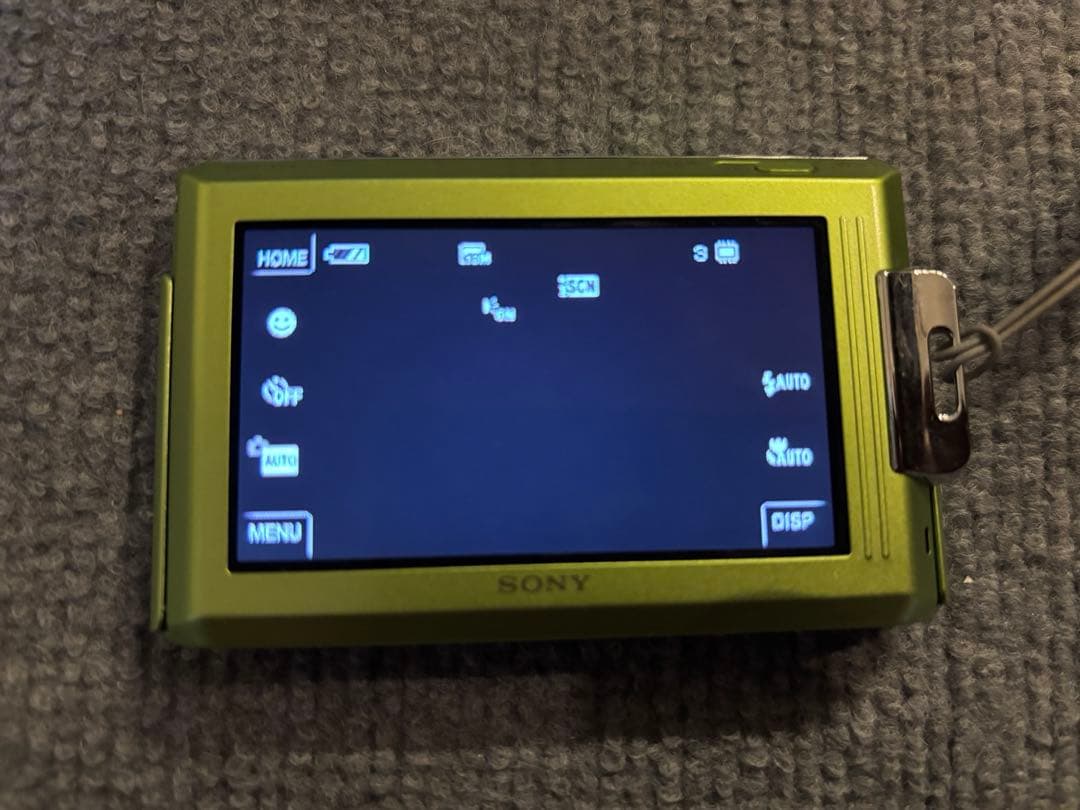 SONYコンパクト デジカメ　Cyber shot DSC-T77