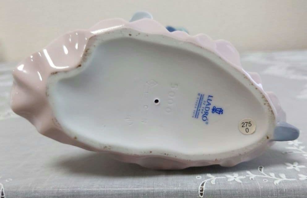 リヤドロ　LIADRO 読書する貴婦人　エレガント　箱あり