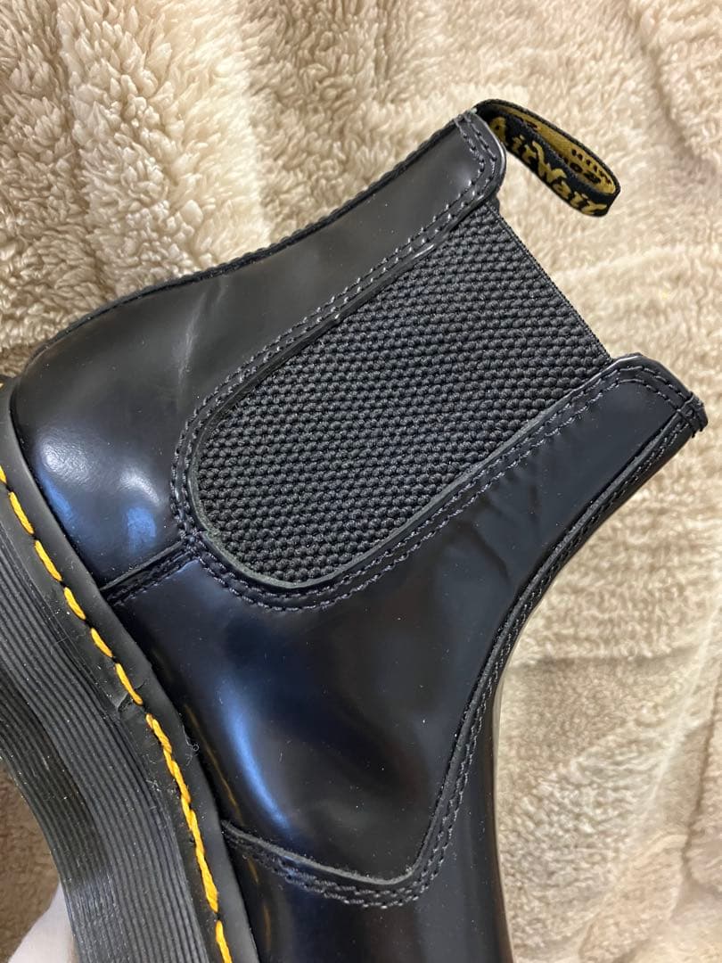 【未使用に近い】ドクターマーチン サイドゴアチェルシーブーツQUAD厚底24cm