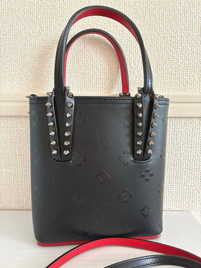 【クリスチャンルブタン】ショルダーバッグ