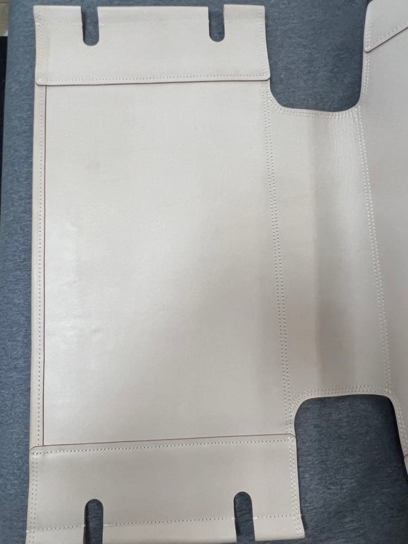 新品未使用品　IKIKI チェアウォルナットオリーブ＆専用替シート