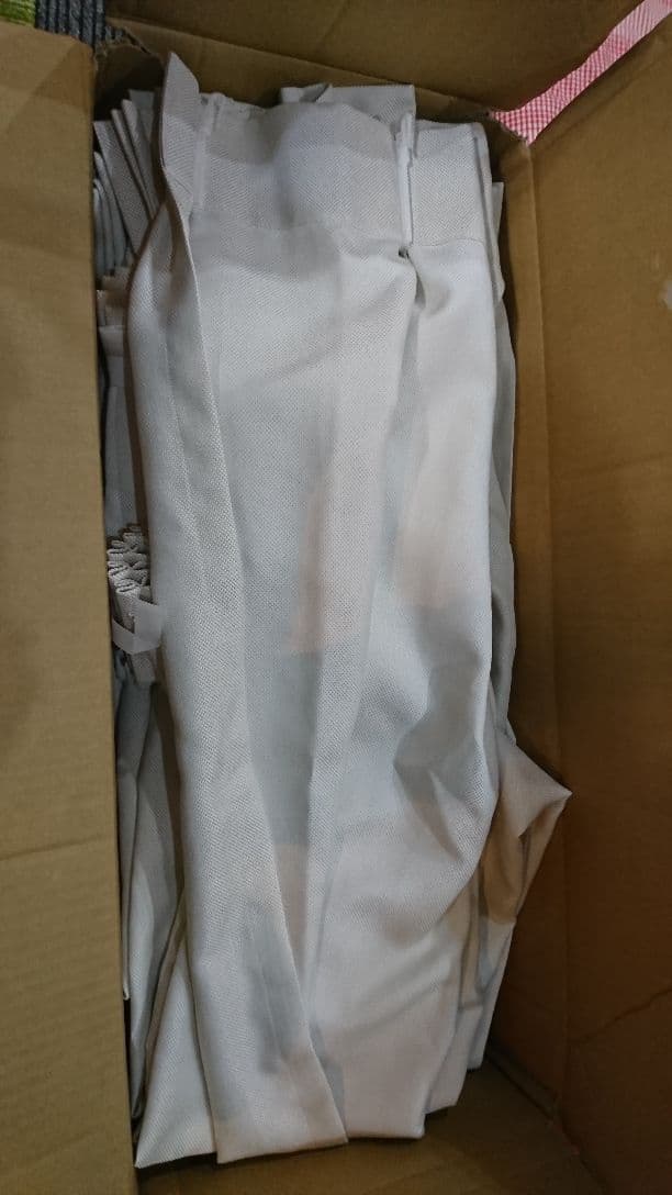 大奮発です。サンゲツのオーダーカーテンです。