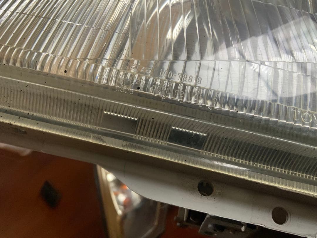 13枚目傷　8枚目ペンキ　ダイナ デュトロ 純正 ヘッドライトユニット 左