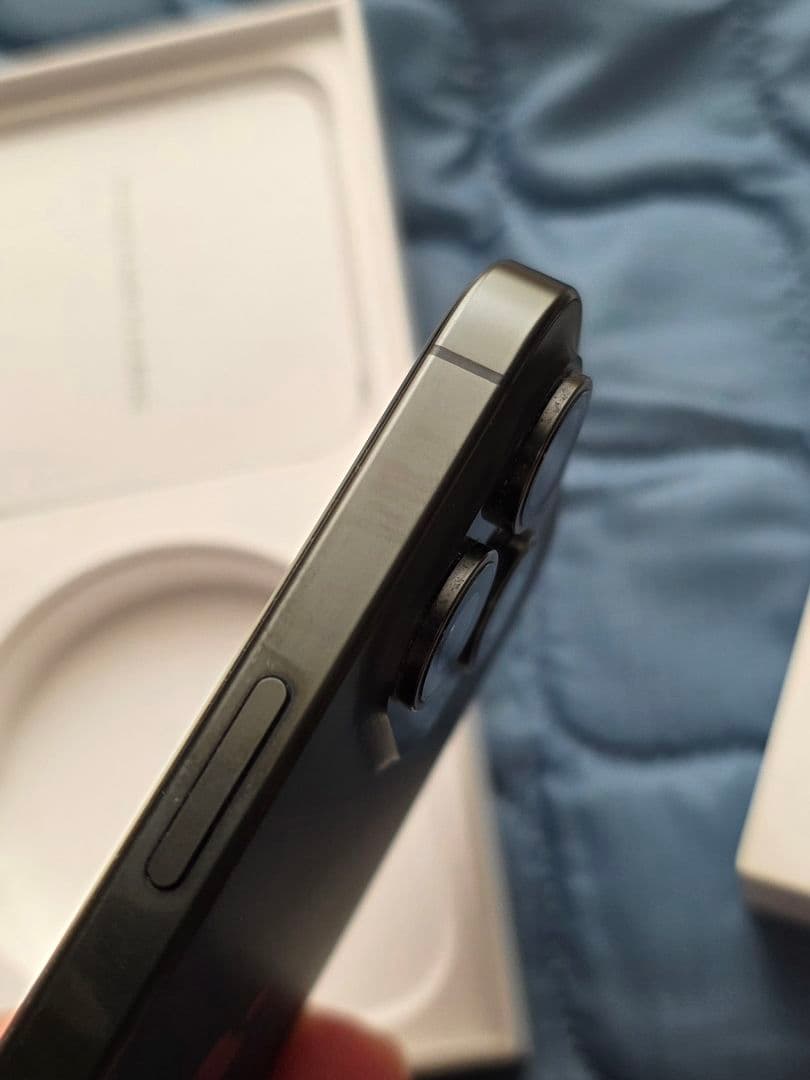 iPhone 15 Pro Max 256GB 　SIMフリー