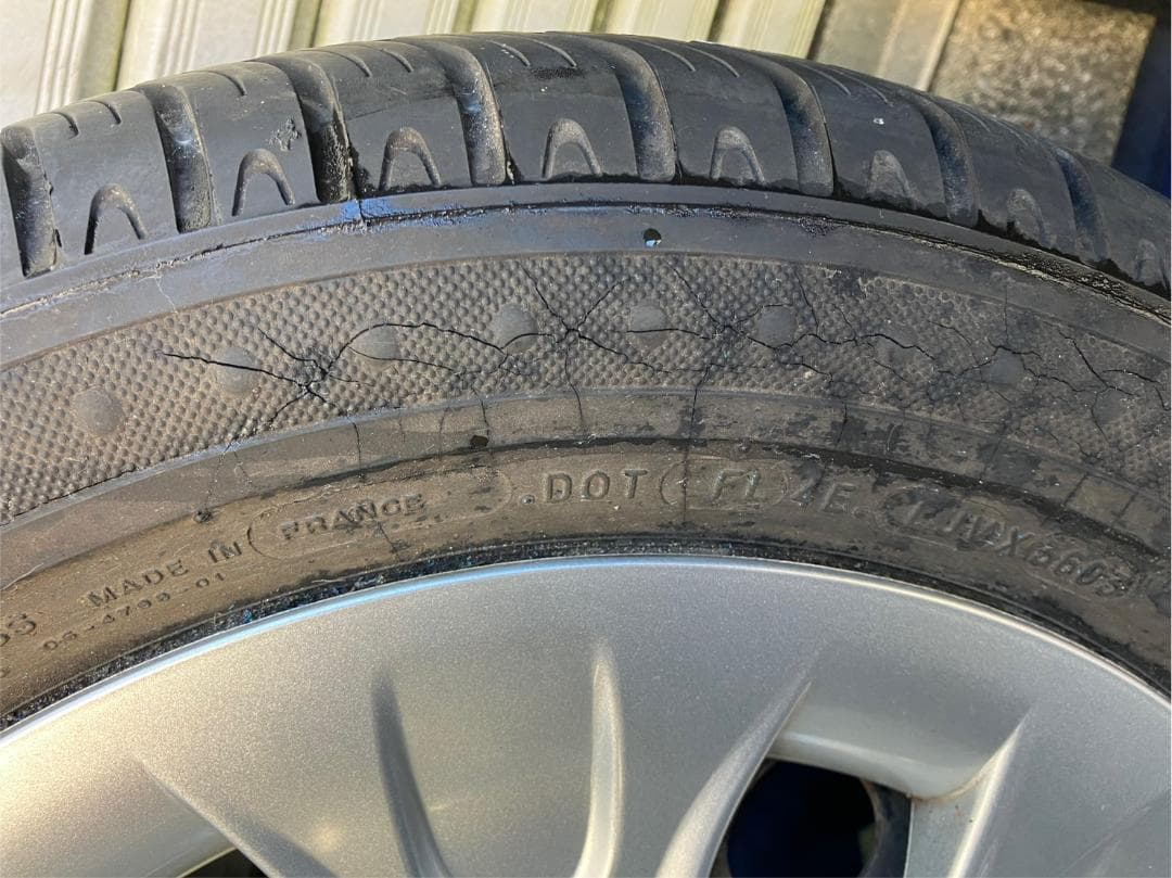 ミニクーパー★純正★タイヤ★ホイール★キャップ★175/65R15