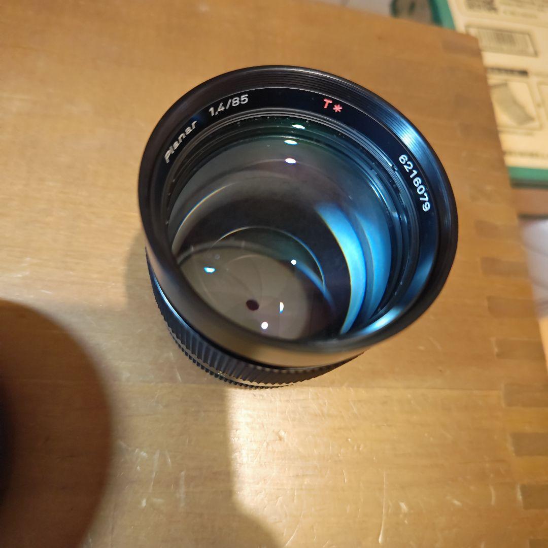 ヤシカコンタックスCarl Zeiss Planar 1.4/85 レンズ