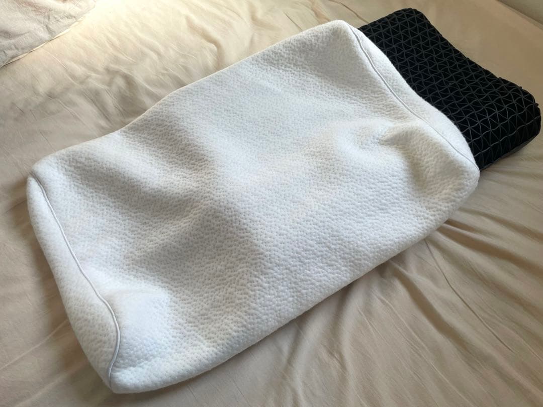 【美品】ヒツジのいらない枕 洗える枕カバー付き