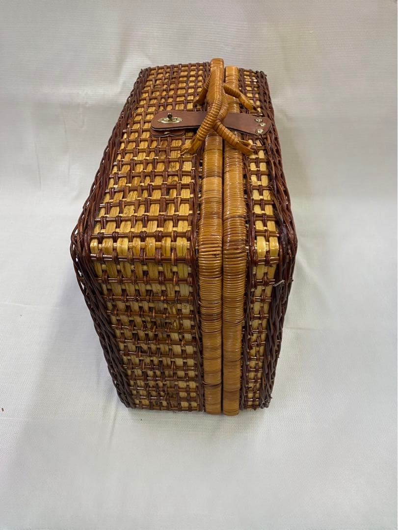 Hello Kitty 籐製ピクニックセット【非売品】