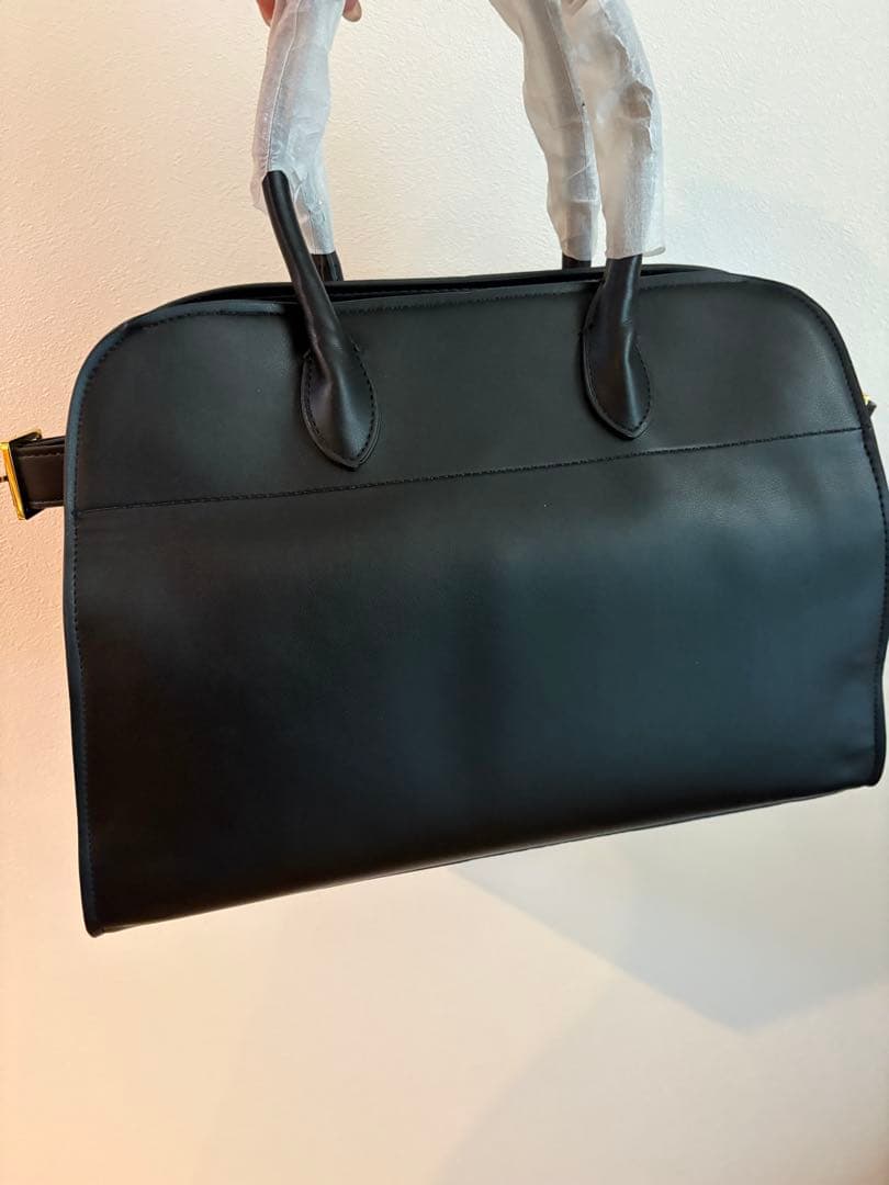 新品THE ROWバッグ　ノベルティ　マルゴー15 大容量 本革