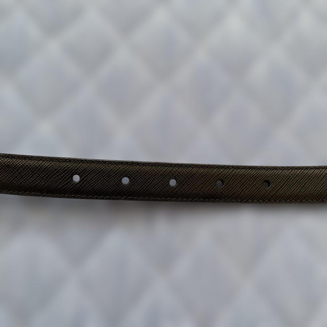 プラダ　サフィアーノレザーベルト トライアングルメタルバックル