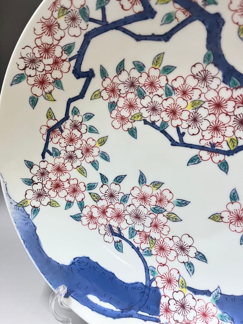 E688 色鍋島高台皿揃 大皿 船津彩雲 鍋島焼 桜文 共箱付き