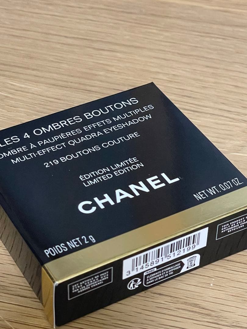 【新品】CHANEL　レ キャトル オンブル ブトン　ブトンクチュール219