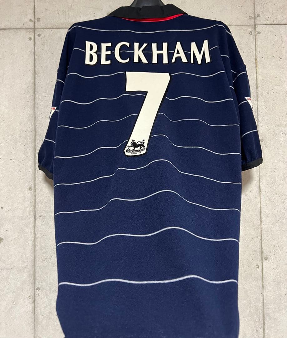 【極美品！】99/00 マンチェスター・U ♯7 ベッカム【Mサイズ】パイル地