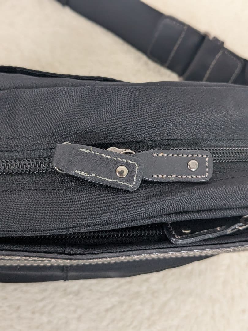 【未使用品】agnes b.VOYAGE　アニエスベー　ナイロン　レザー　黒