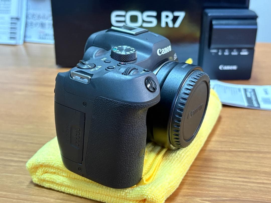 CANON EOS R7 ボディ+マウントアダプター+ ガイドブック