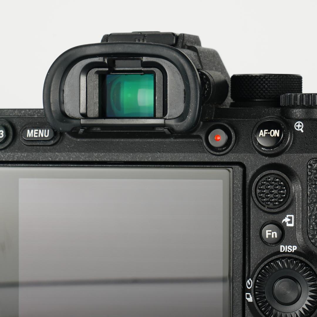 α7V? 風景撮るならこっち SONY α7RIV 6100万画素 付属品充実