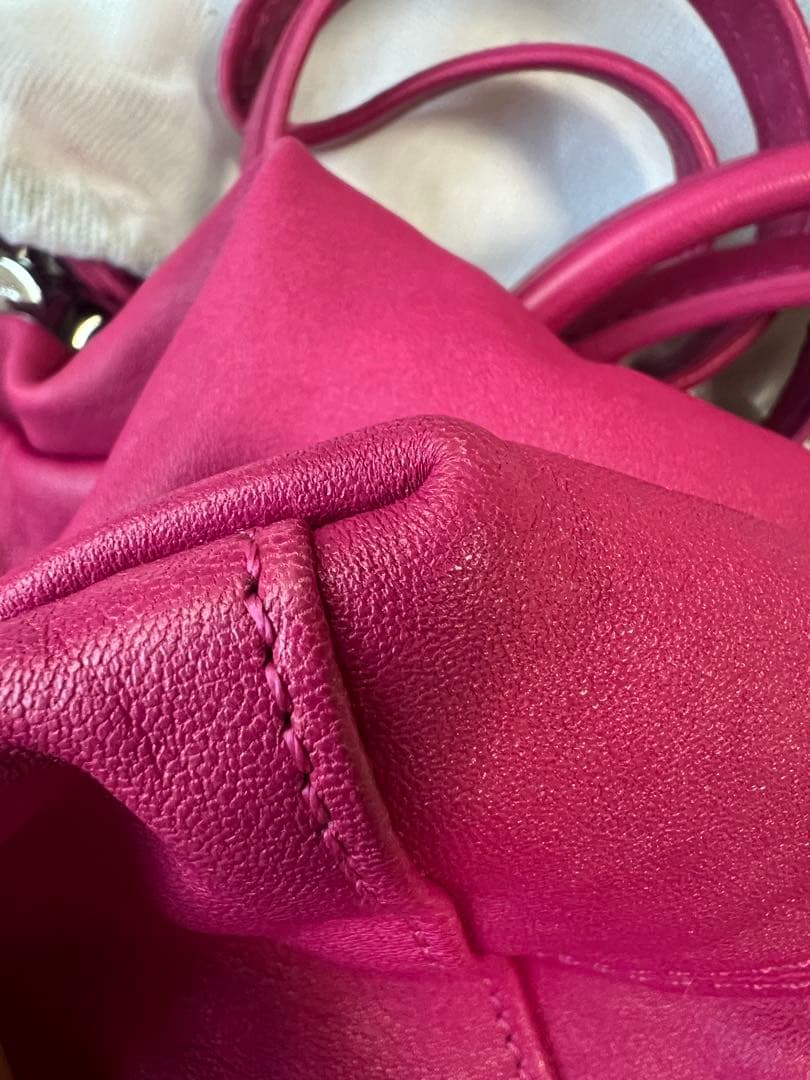 ロンシャン　リアルレザー　本革　ピンクレザーショルダーバッグ